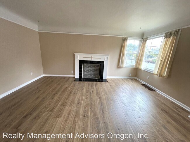 Foto del edificio - 3 br, 2 bath House - 6915 N. Greeley Avenue