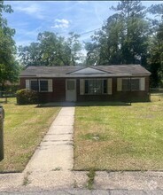 Building Photo - 508 Fraser Dr