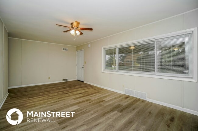 Foto del edificio - 3980 Halsey Pl