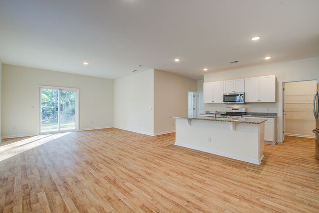 Building Photo - 250 Sweet Cherry Ln