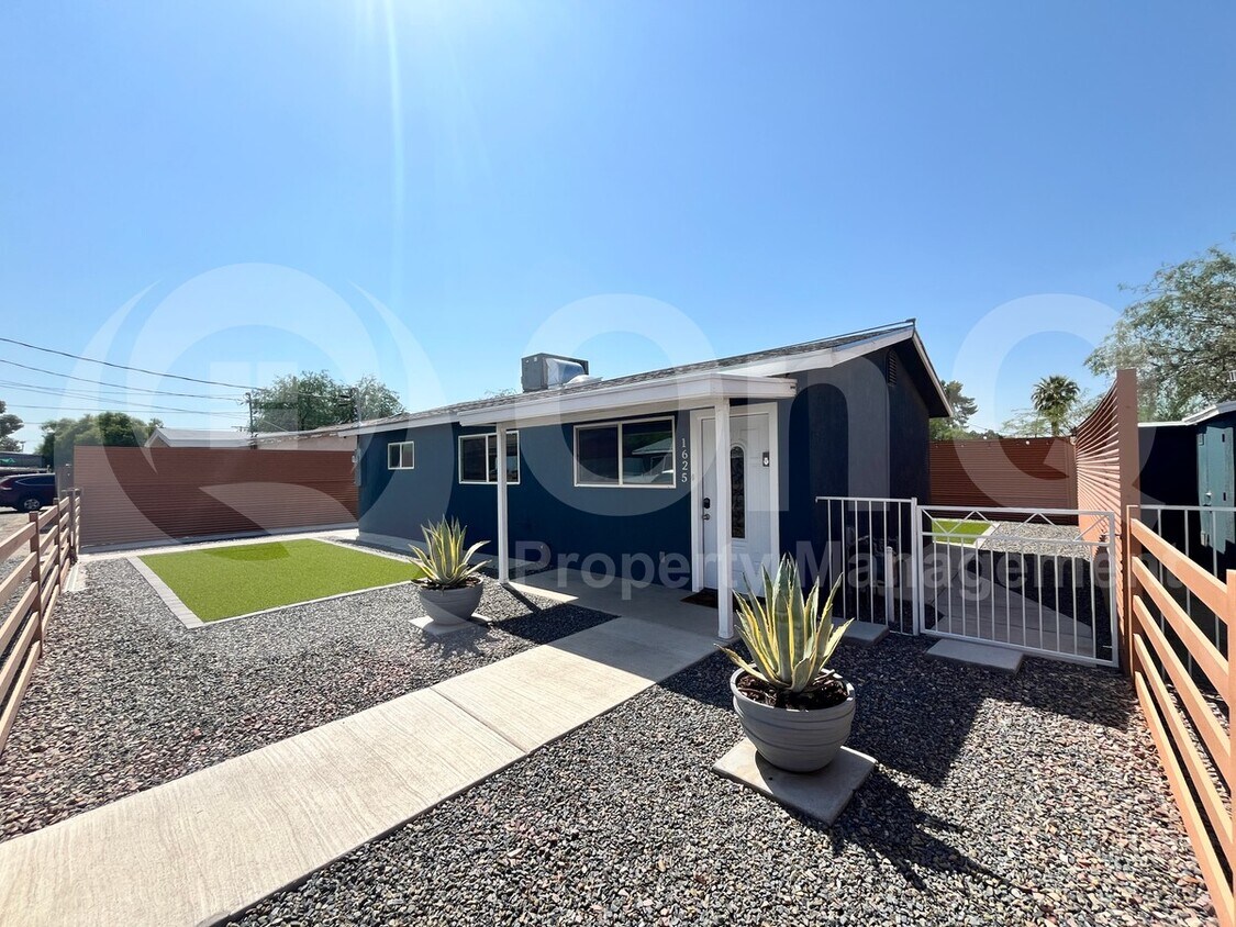 Primary Photo - 1625 W Buckeye Ln
