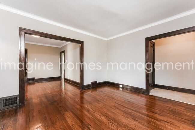 Foto del edificio - 1327 Lakewood Ave