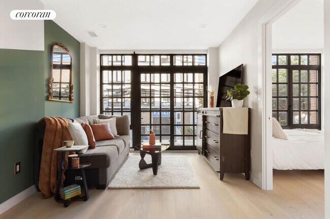 Foto del edificio - 37-24 30th St