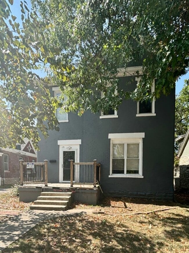 Building Photo - 170 E Loudon Ave