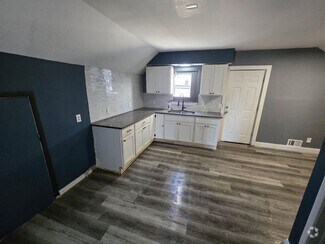 Building Photo - 3172 W 73rd St