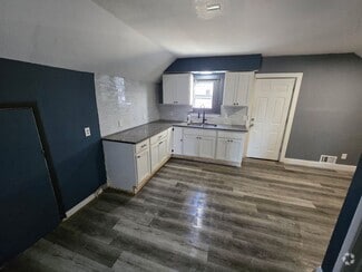Building Photo - 3172 W 73rd St