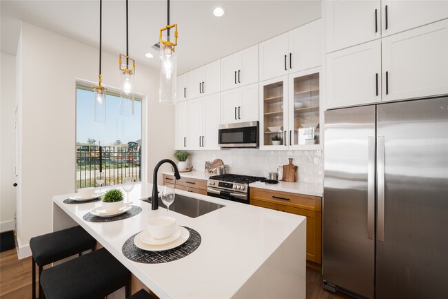 Building Photo - 8908 Knl Br Dr