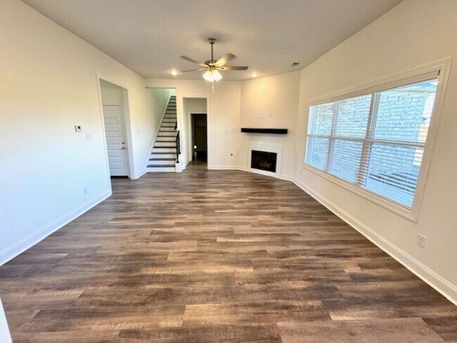 Foto del edificio - Now Leasing a Brand New 4-Bedroom 2.5 Bath Home. Available Now!