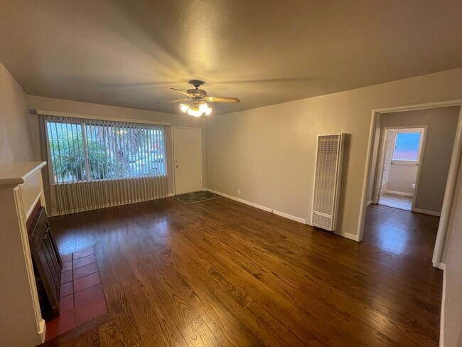 Foto del edificio - MUST SEE! BEAUTIFUL 3 BEDROOM 2 BATH HOME IN HAYWARD CA!!!