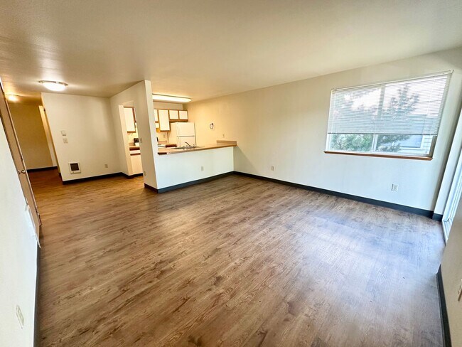 Foto del edificio - 808 Juniper Ave