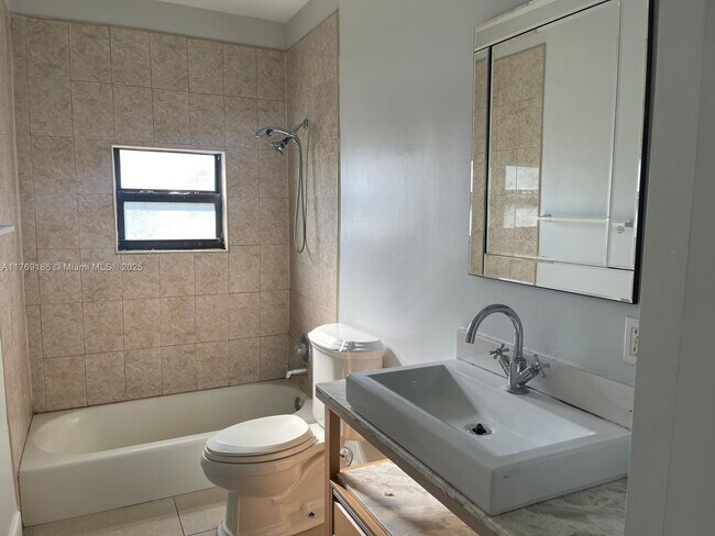 Foto del edificio - 423 53rd St