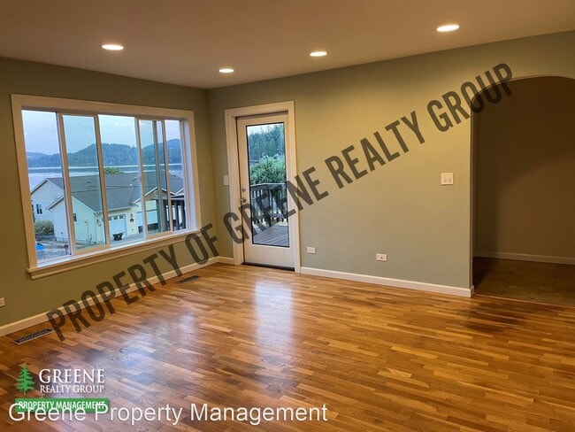 Building Photo - 2 br, 2 bath House - 3124 Madrona Beach Rd...