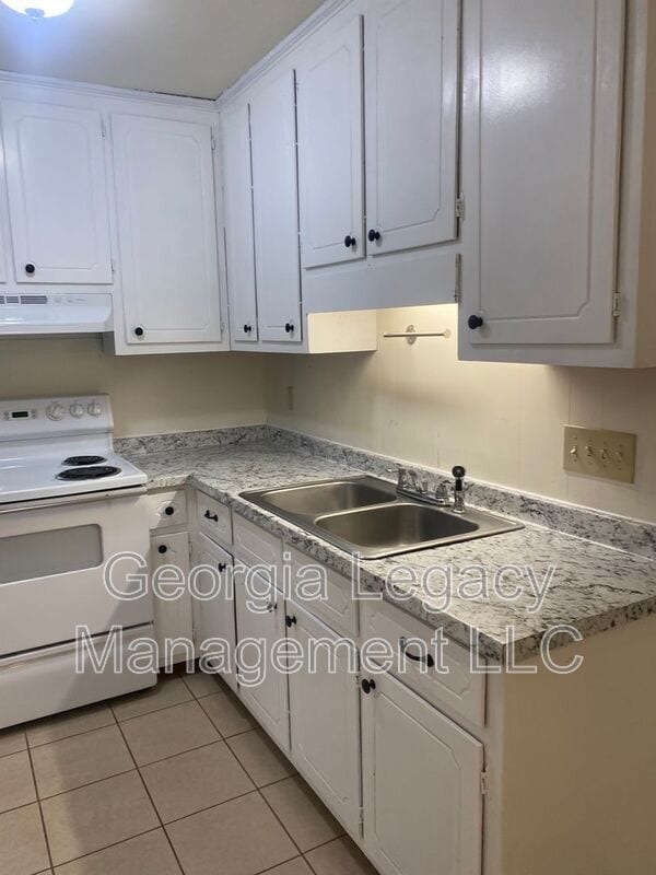 Foto del edificio - 272 Lawrenceville St
