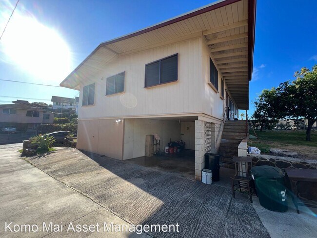 Building Photo - 4 br, 2.5 bath House - 3739 Crater Road