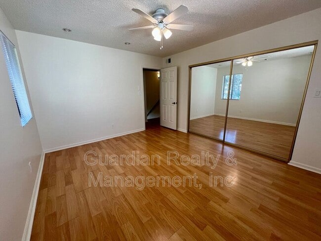 Building Photo - 2201 E Pinchot Ave