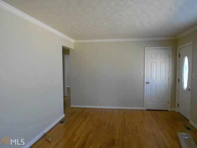 Foto del edificio - 8487 Bethel Rd