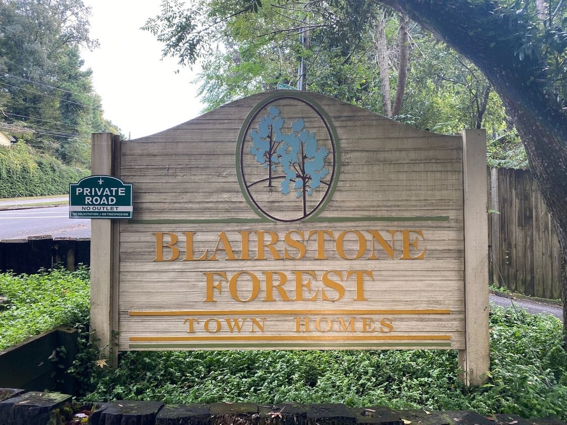 Photo - 1730 Beechwood Circle North