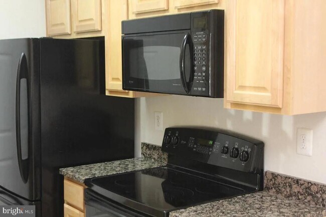 Foto del edificio - 1591 Spring Gate Dr.