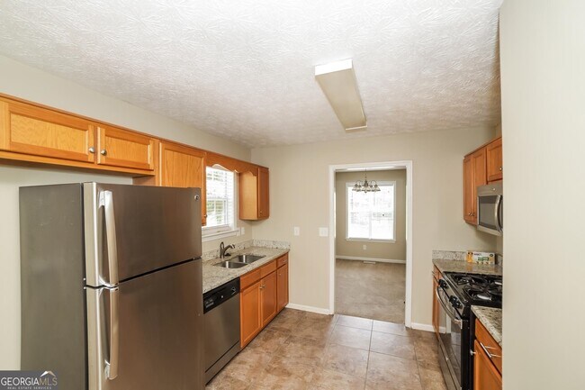Building Photo - 383 Paradise Cir