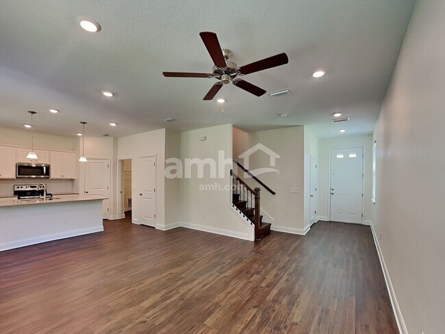 Foto del edificio - 2734 Sunrise Landing Loop