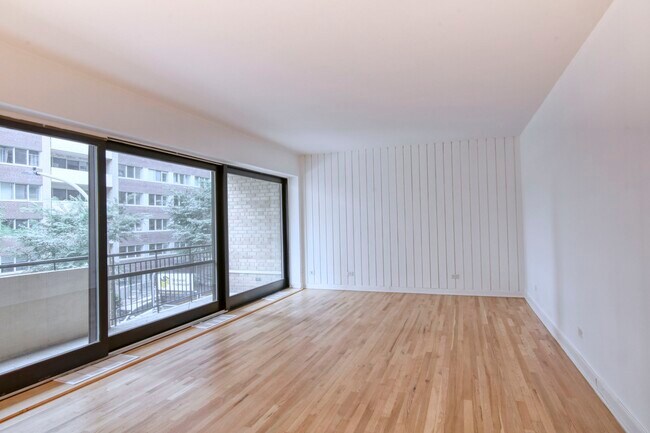 Photo du bâtiment - 3435 Rue Drummond
