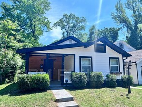 Building Photo - 334 Dargan Pl SW