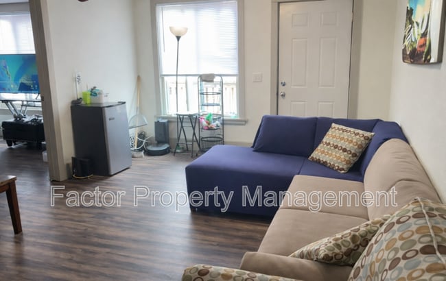 Photo - 103 Locust St Apartment