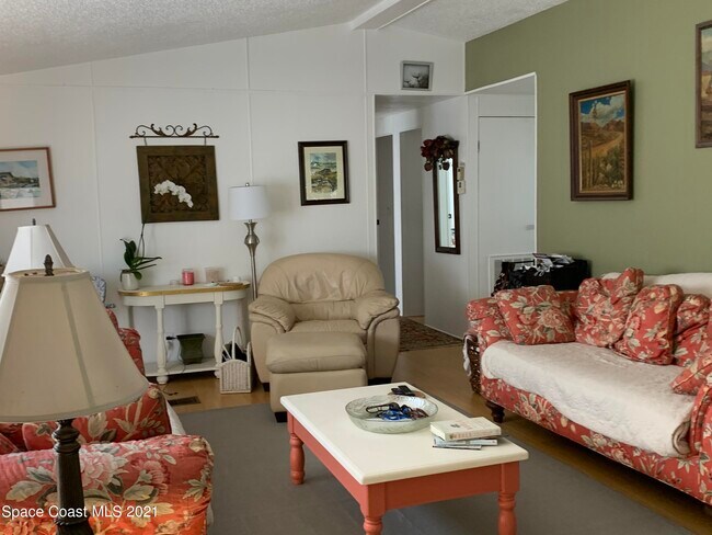 Building Photo - 519 Royal Tern Dr