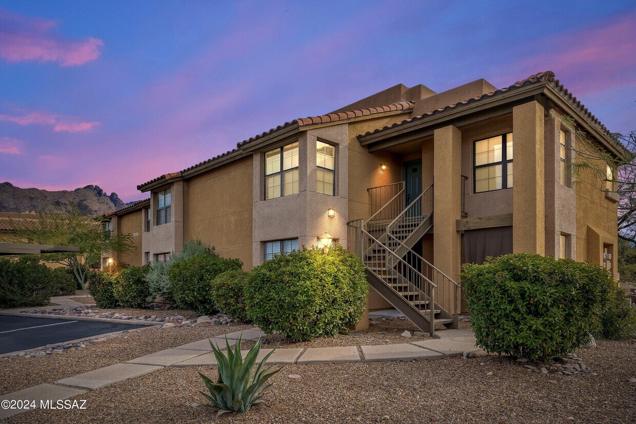 Foto principal - 6651 N Campbell Ave