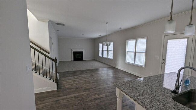 Foto del edificio - 331 Brookstone Trl