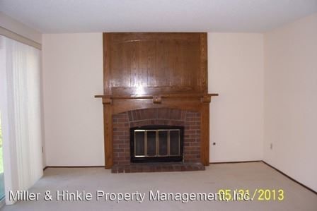 Building Photo - 4 br, 3 bath House - 928 Valencia Dr.