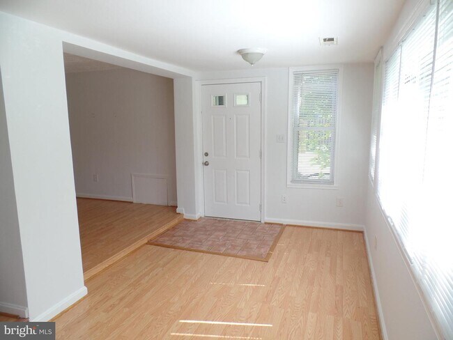 Foto del edificio - 537 Orchard St NW
