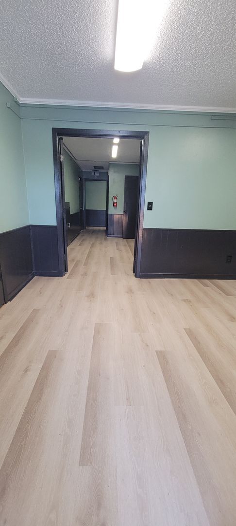 Foto del edificio - 7600 Pines Rd