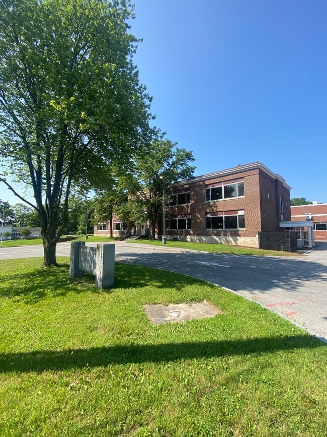 127 Lake St Unit 11255 Years and older, Chittenango, NY 13037 Condo