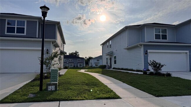 Foto del edificio - 2588 Bright Jewel St