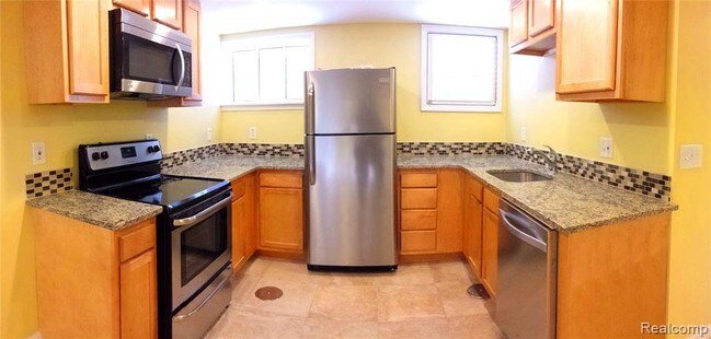 Foto del edificio - 4759 Trumbull Ave