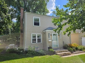 Building Photo - 161 Dole Ave