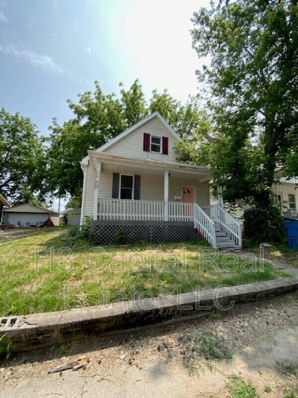 146 E Penning Ave, Wood River, IL 62095 House Rental in Wood River