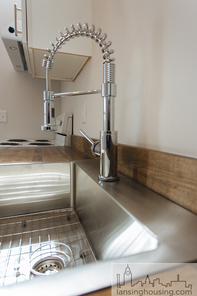 Foto del edificio - 322 E Hillsdale St