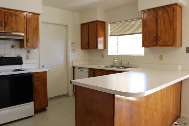 Foto del edificio - 1600 S 46th Dr