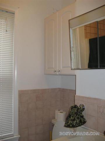 Foto del edificio - 359-361 Western Ave.