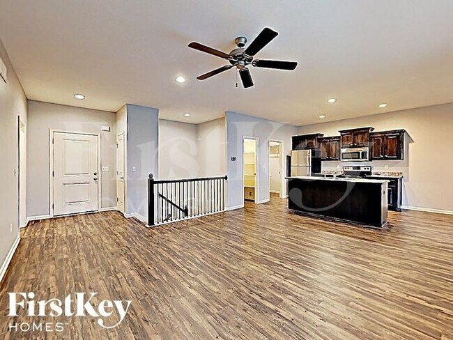 Foto del edificio - 10913 Highview Rd