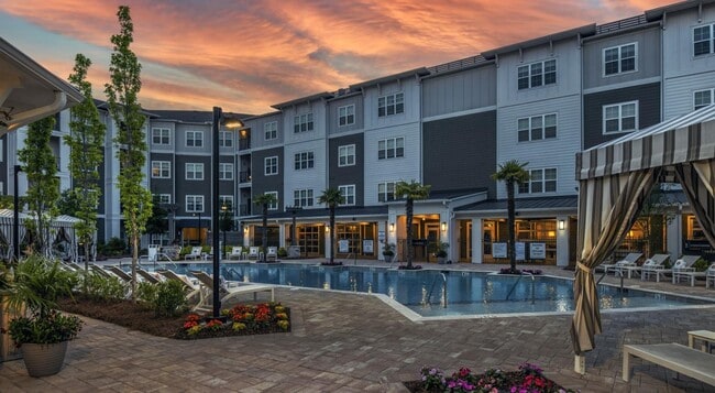 Shimmering resort-style pool - Amberleigh South Apartments