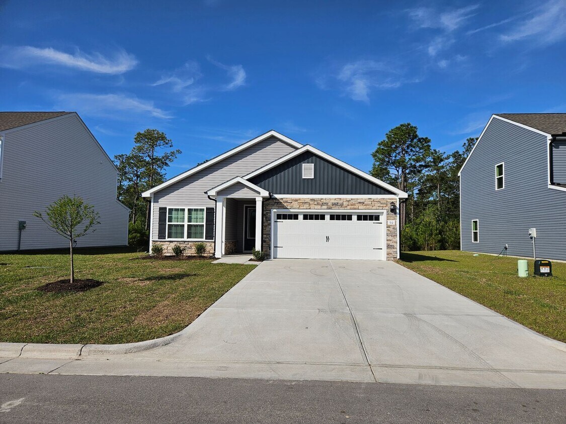 Primary Photo - Brand new 3 bedroom 2 bath home in the Sou...