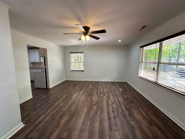 Building Photo - 2804 Rex Ave