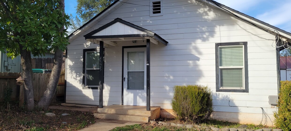 Foto principal - Charming Shasta Lake Home