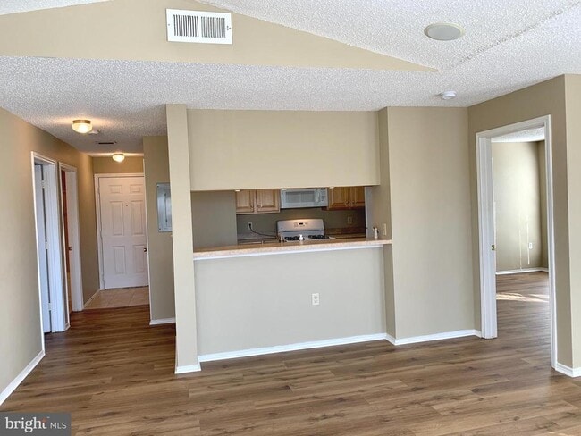 Building Photo - 21033 Timber Ridge Terrace