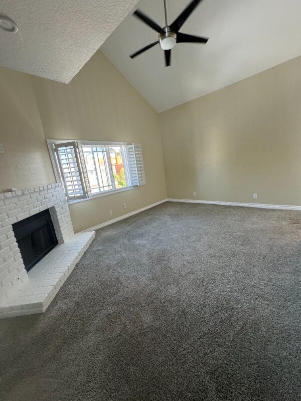 Building Photo - 233 Elmira Ave