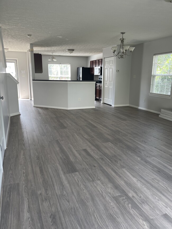 Building Photo - 5226 Malik Dr