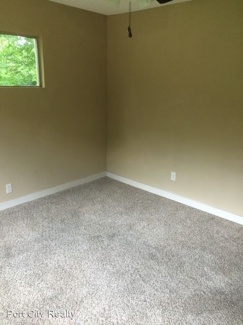 Foto del edificio - 3 br, 1 bath House - 5114 Ellison St.